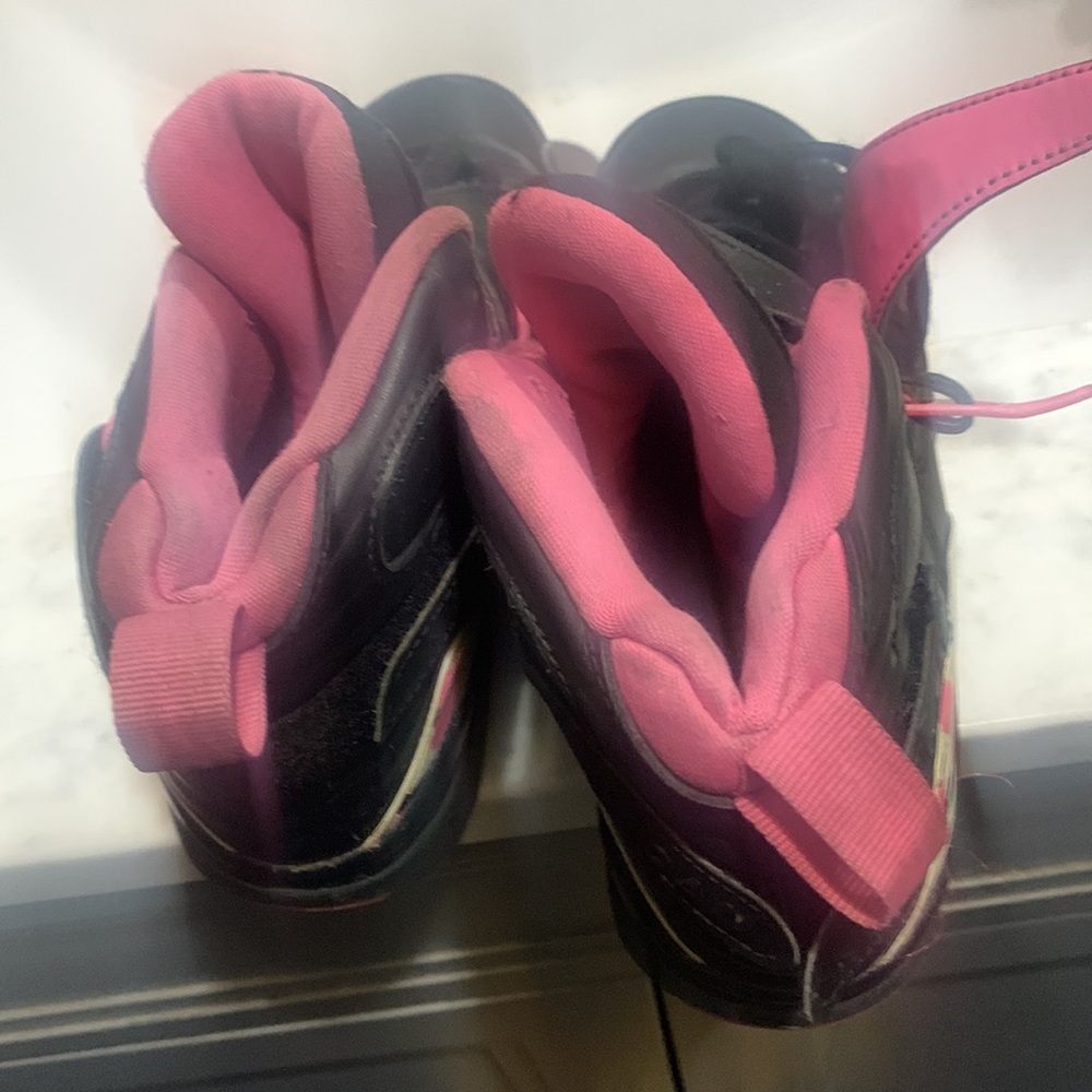 Girl Jordan shoes - Picture 12 of 14